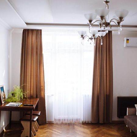 Затишна 1 Кімнатна Квартира, Вокзал Ivano-Frankivsk Extérieur photo